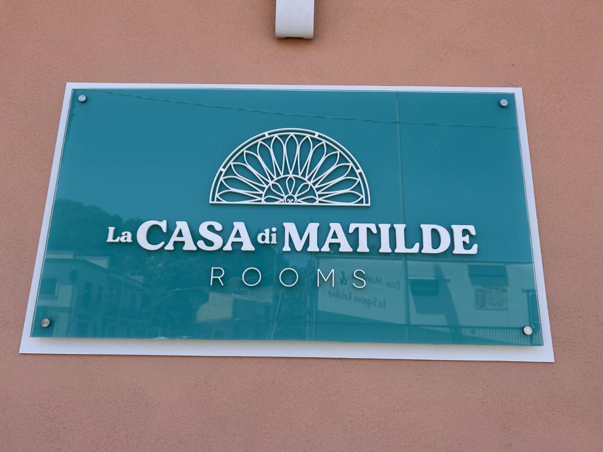 La Casa Di Matilde Hotell Barcellona-Pozzo di Gotto Eksteriør bilde
